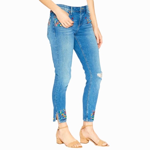 Lucky Brand Vintage Ava Embroidered Distressed Jeans - 4/27 - Picture 16 of 16